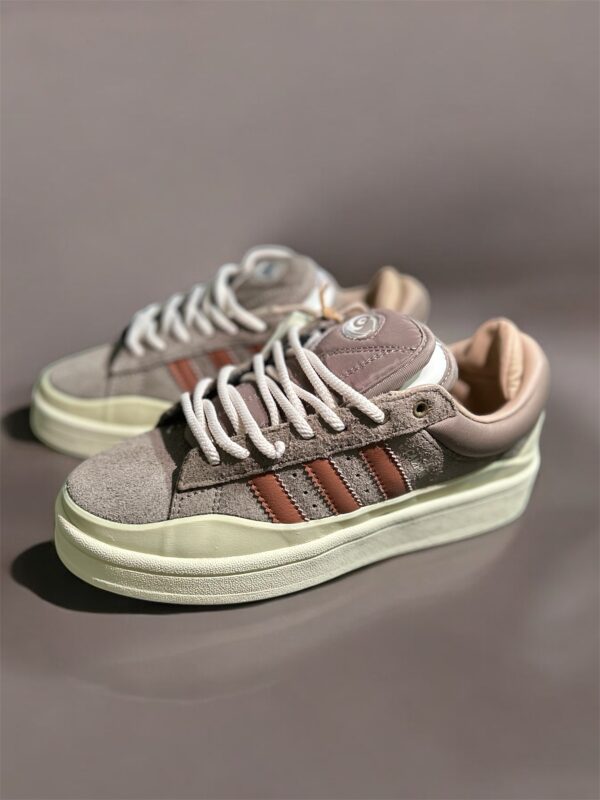 Tênis Adidas Bad Bunny x Campus Brown.