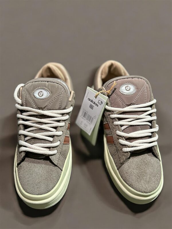 Tênis Adidas Bad Bunny x Campus Brown.