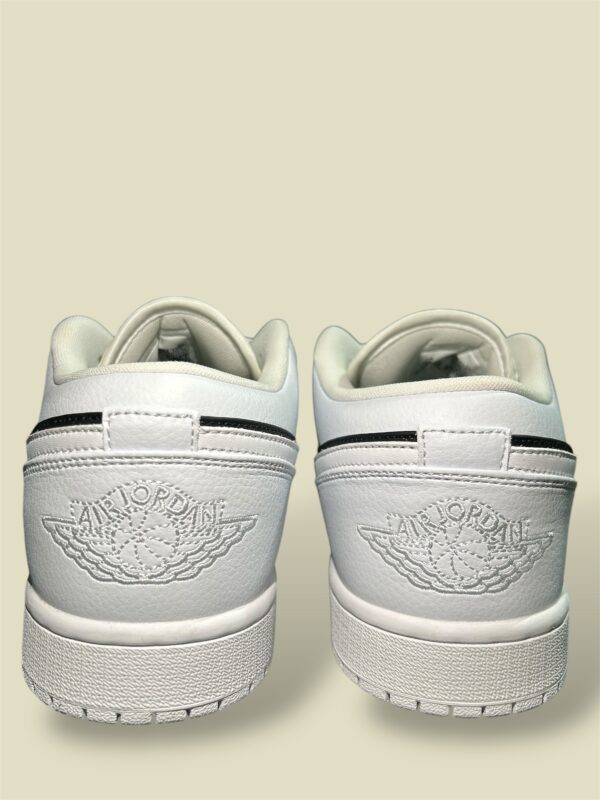 Tênis Nike Air Jordan 1 Low Panda Black White.