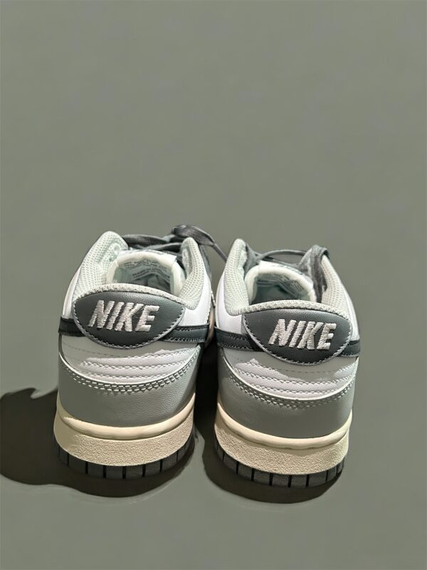 Nike dunk low- Light smoke Grey.