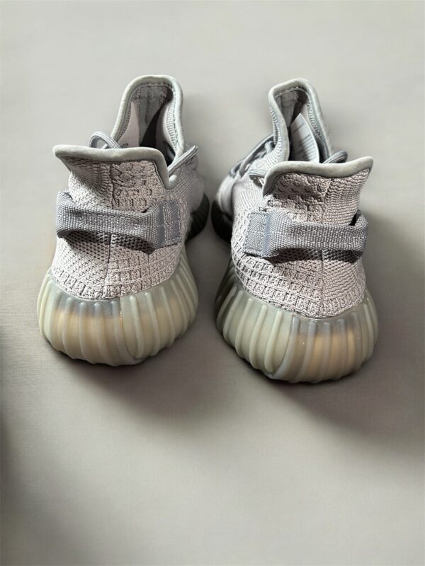 Yeezy 350 V2 Steel Grey - Imagem 3