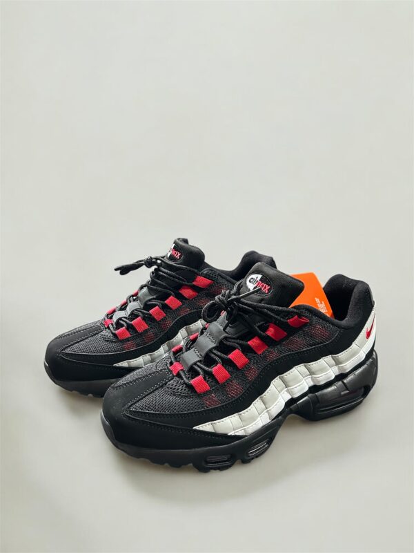Nike Air Max 95 black and red