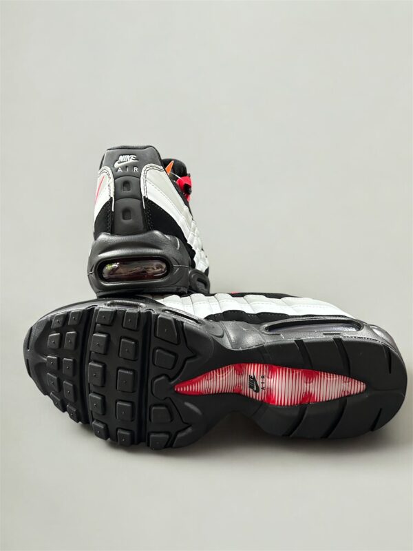 Nike Air Max 95 black and red - Imagem 4